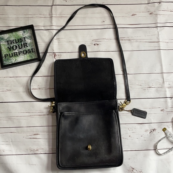 VTG COACH leather crossbody - Picture 4 of 11